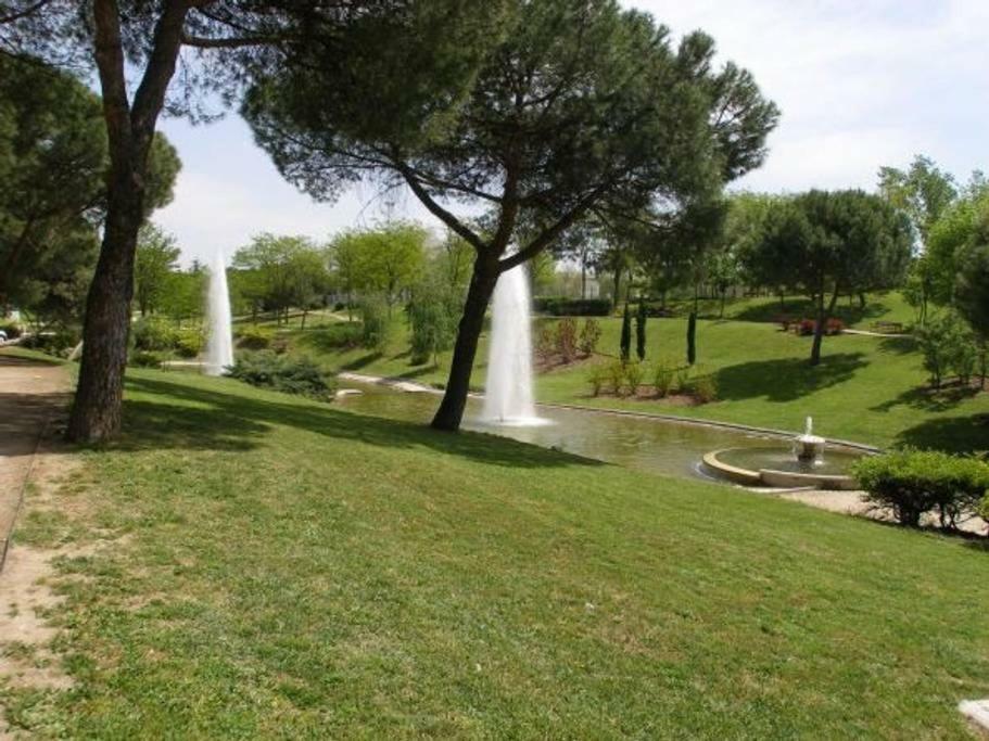 Apartamento Urgel Madrid Kültér fotó
