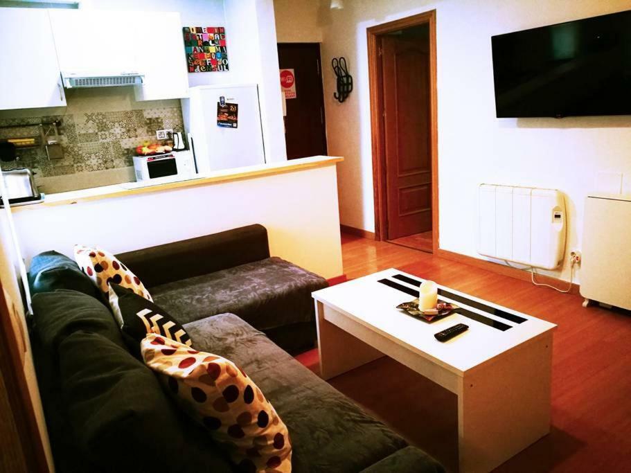 Apartamento Urgel Madrid Kültér fotó