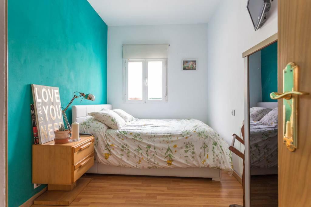 Apartamento Urgel Madrid Kültér fotó
