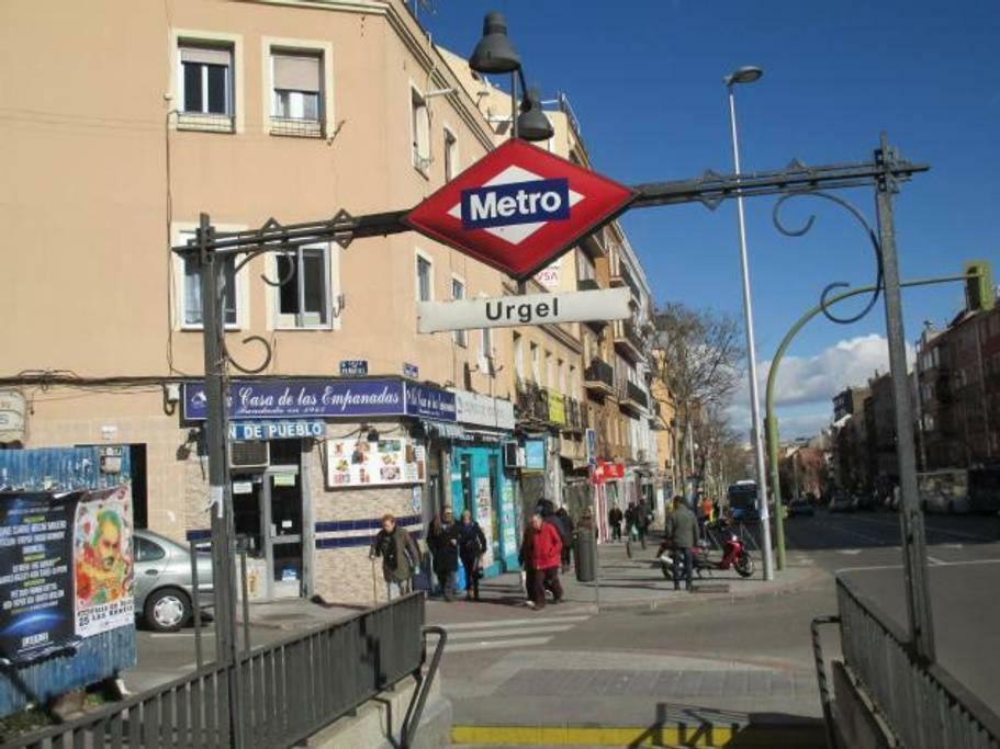 Apartamento Urgel Madrid Kültér fotó