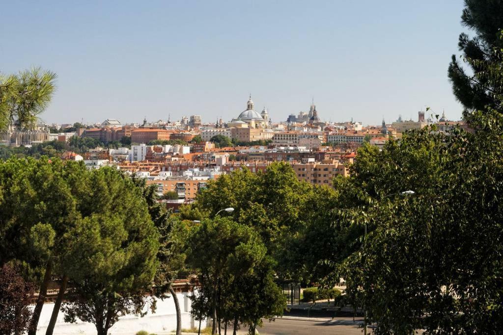 Apartamento Urgel Madrid Kültér fotó